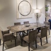 Pie trípode cruzado en hierro